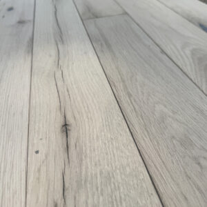 3 inch reclaimed Oak Photo